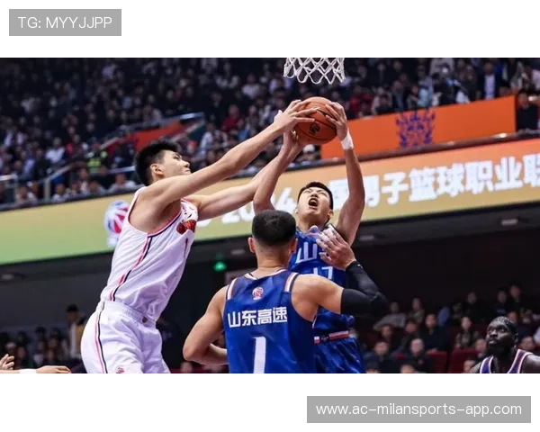 惨败青岛！广东遭遇四坏消息，张文逸李文昊表现低迷，内线隐患突出